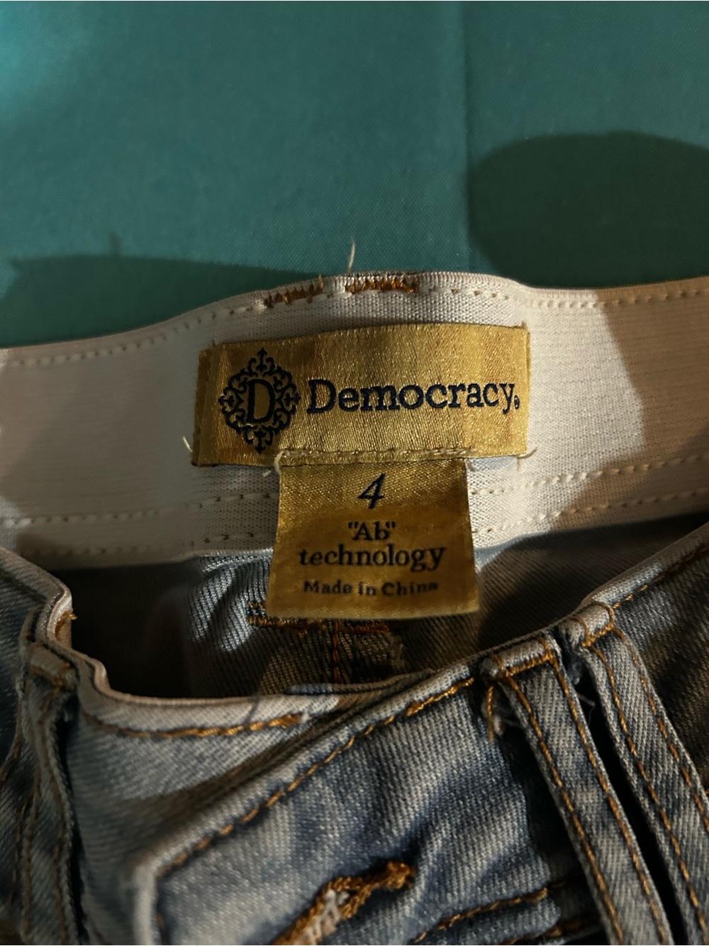 Democracy Light Wash Bootcut Jeans - Picture 5 of 6